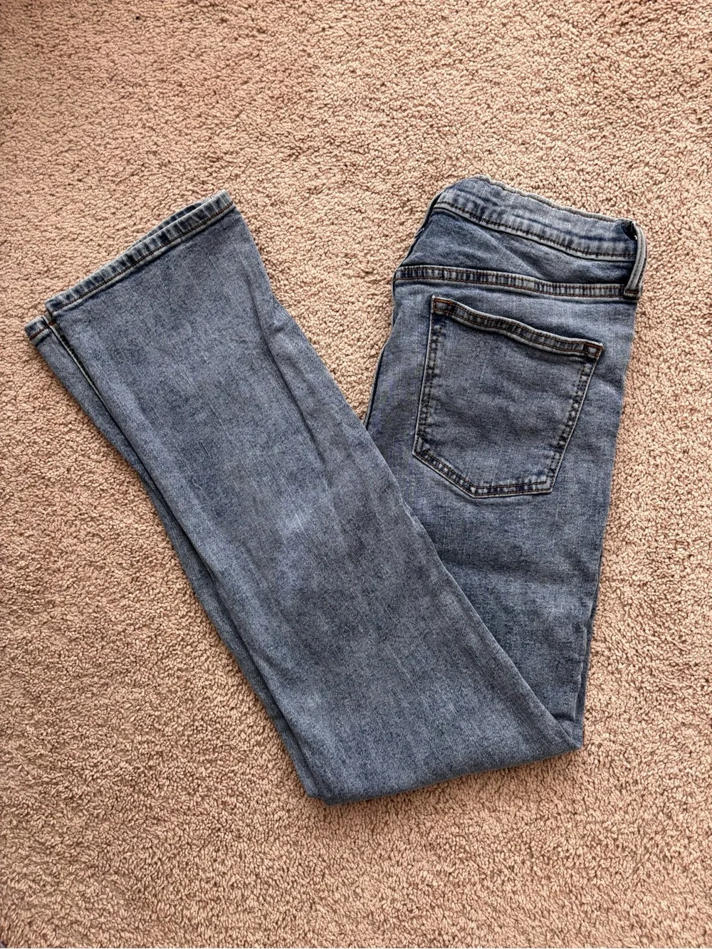 Old Navy Boy’s size 18 (teens) Washed Blue Straight Jeans